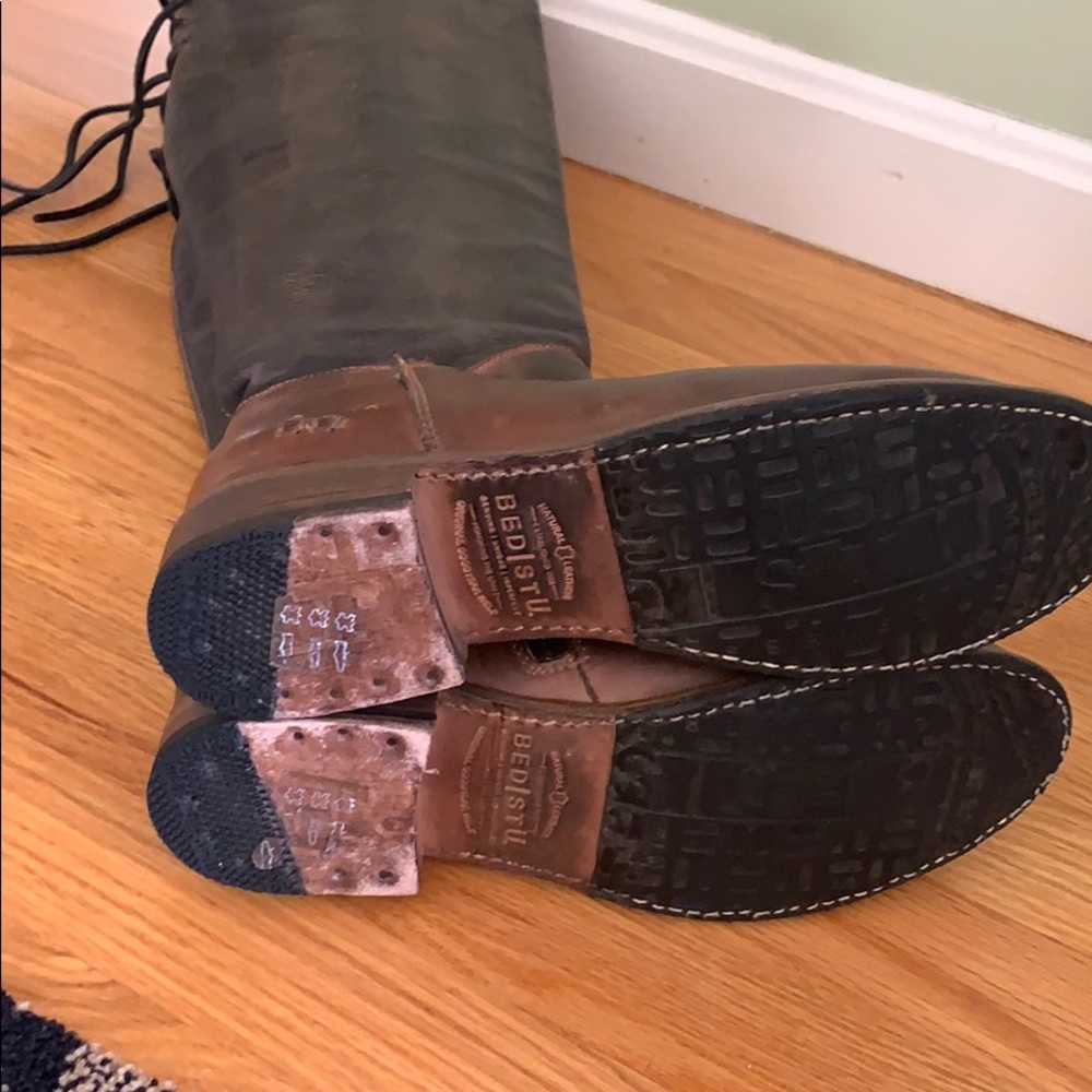 boots - Picture 3 of 6
